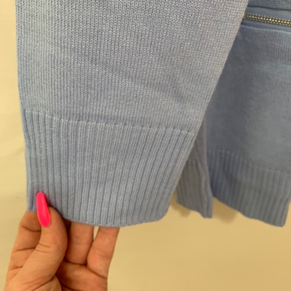 NY&C Women’s Cowl Neck Sweater with Front Zipper Pockets Size Large - Picture 4 of 6